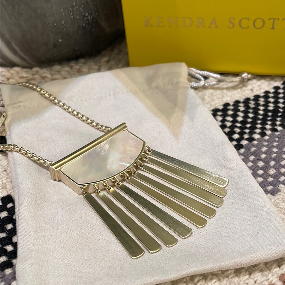 Kendra Scott Mother of Pearl Statement Necklace